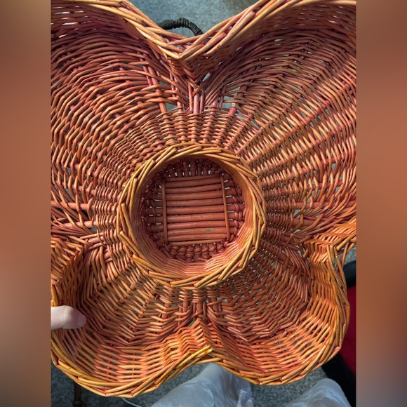 Vintage Wicker Red Butterfly Divided Serving Tray/ Fruit Basket - Picture 2 of 6